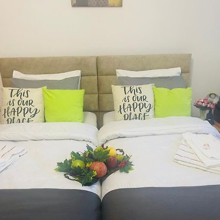 Spacious 2 Bedrooms In The Center Of Ереван Екстериор снимка