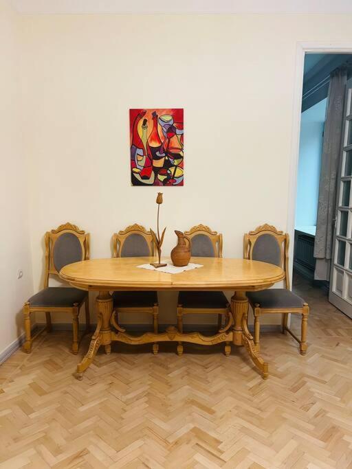Spacious 2 Bedrooms In The Center Of Ереван Екстериор снимка