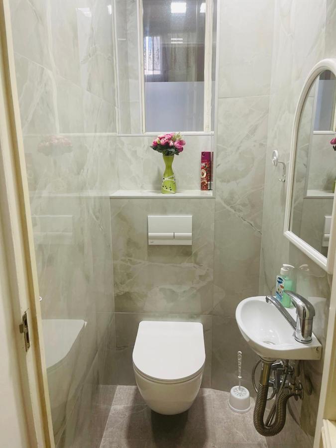Spacious 2 Bedrooms In The Center Of Ереван Екстериор снимка